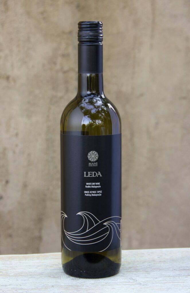 White Dry Wine LEDA 750ml